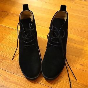NWOT Aerosoles Suede wedge tie heels